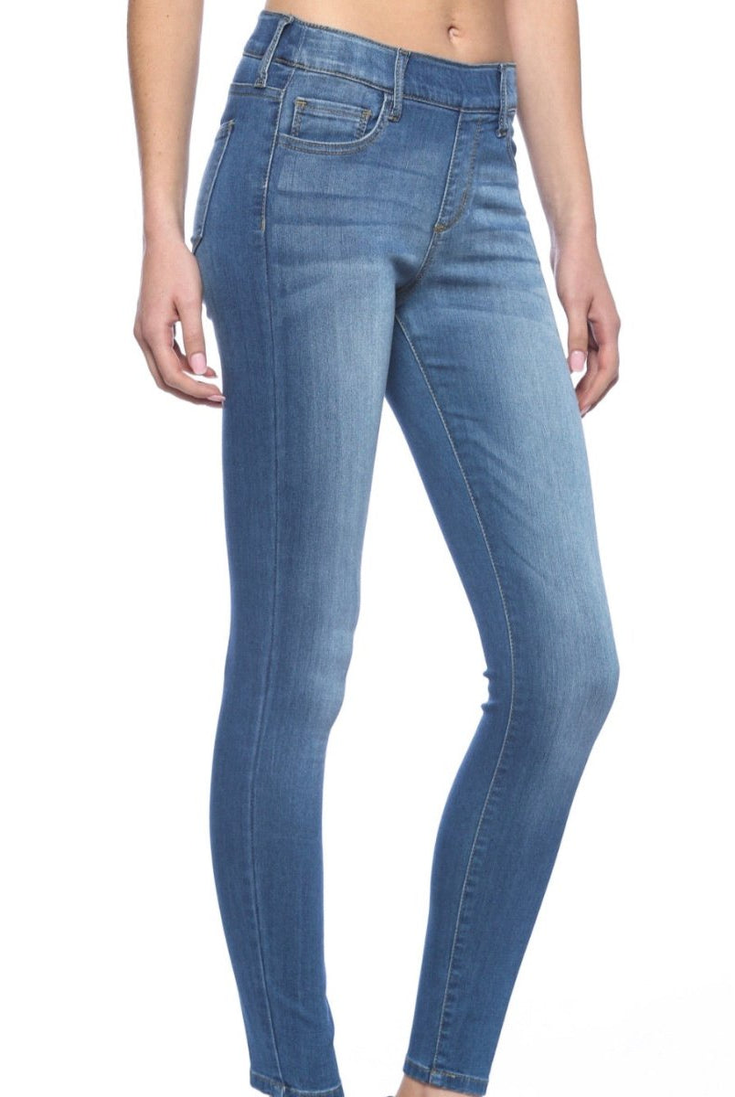 Cello Medium Wash Skinny Jeans - jeans - Jimberly's Boutique - Olive Branch - Mississippi