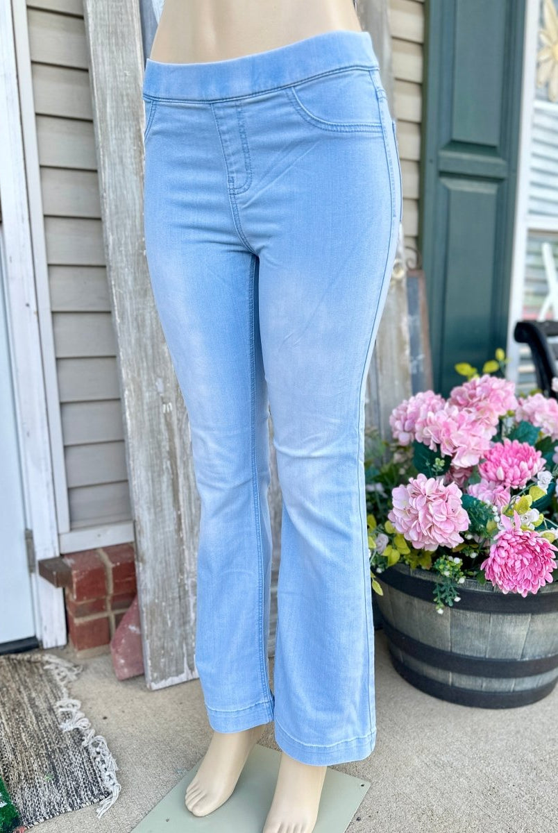 Cello Pull On Flare Jeans - Light Wash - (short) 30" Inseam - jeans - Jimberly's Boutique - Olive Branch - Mississippi