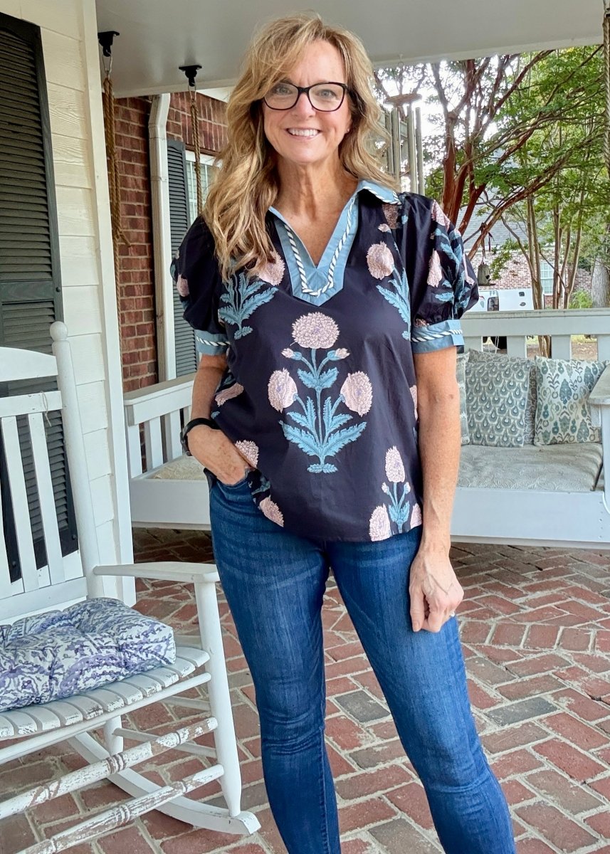 Delta Bloom Top - Navy | Entro - Entro Top - Jimberly's Boutique - Olive Branch - Mississippi
