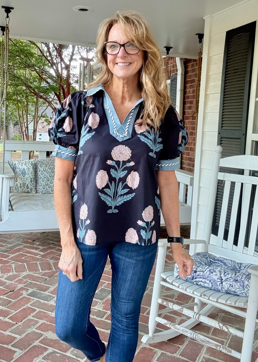 Delta Bloom Top - Navy | Entro - Entro Top - Jimberly's Boutique - Olive Branch - Mississippi