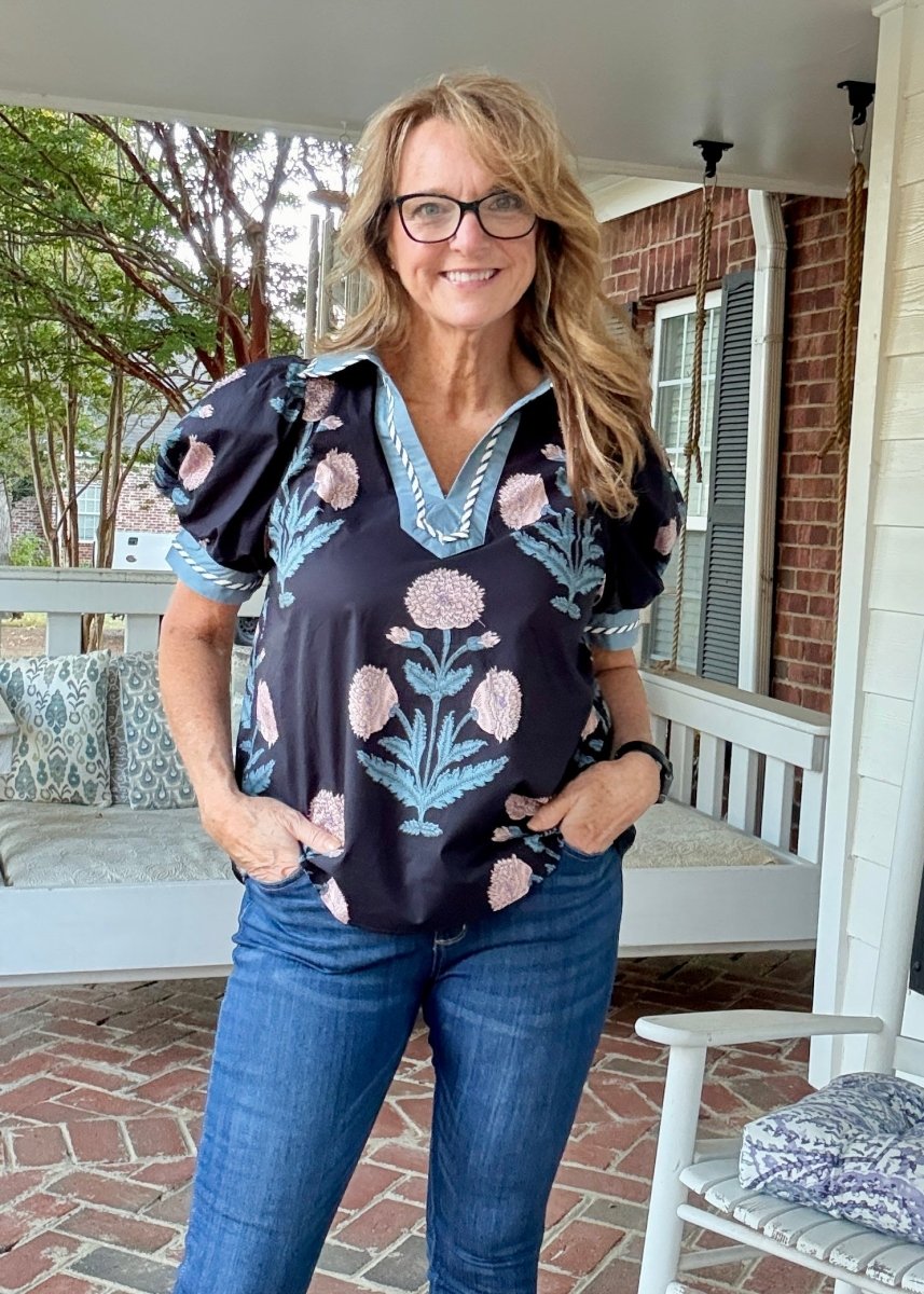 Delta Bloom Top - Navy | Entro - Entro Top - Jimberly's Boutique - Olive Branch - Mississippi