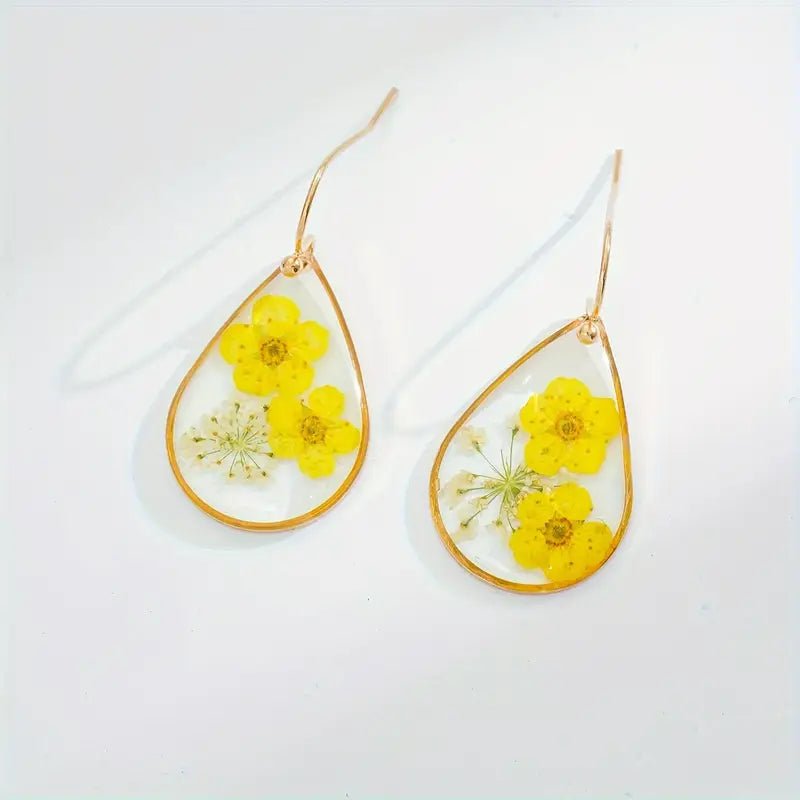 Dried Flower Earrings - Earrings - Jimberly's Boutique - Olive Branch - Mississippi
