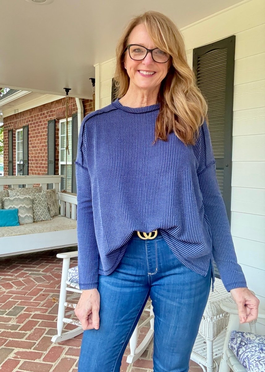 Easy Edge Top - Navy - Casual Top - Jimberly's Boutique - Olive Branch - Mississippi