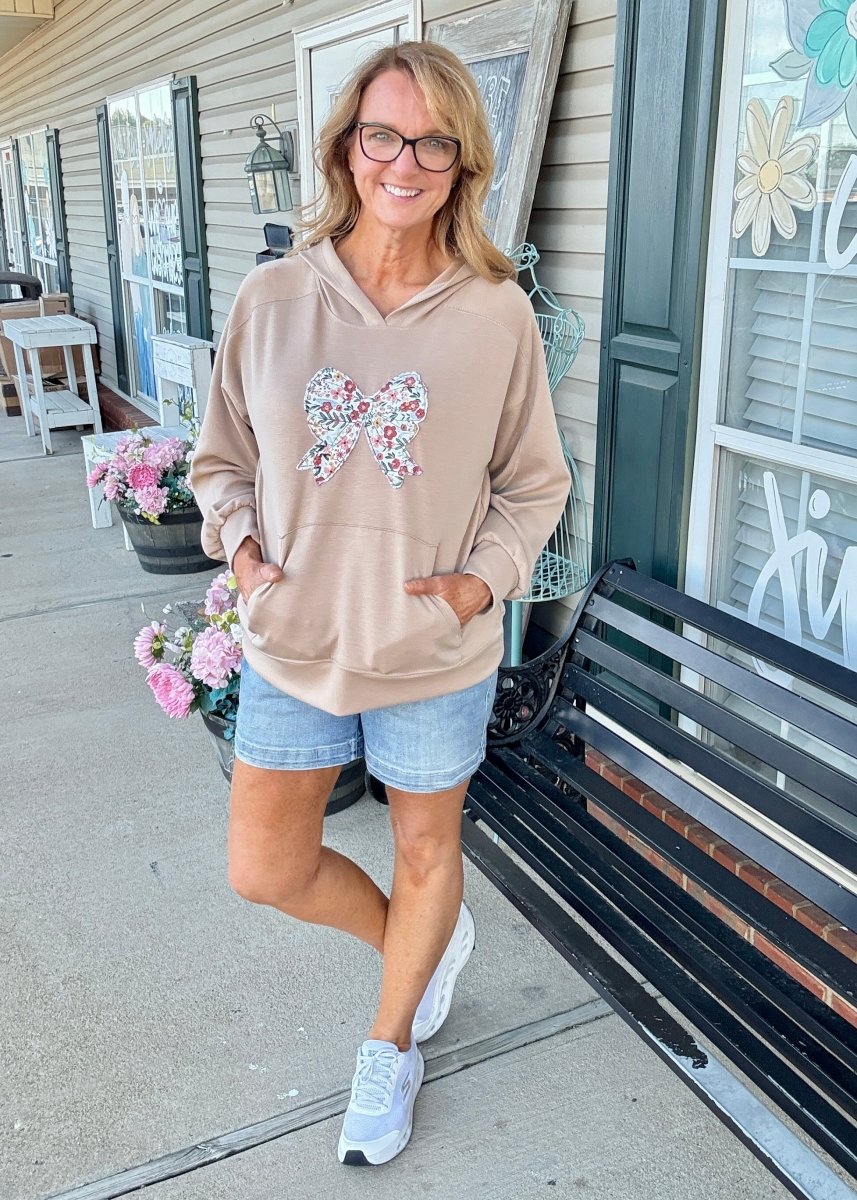 Feels Like Fall Applique Hoodie | Dear Scarlett - hoodie - Jimberly's Boutique - Olive Branch - Mississippi