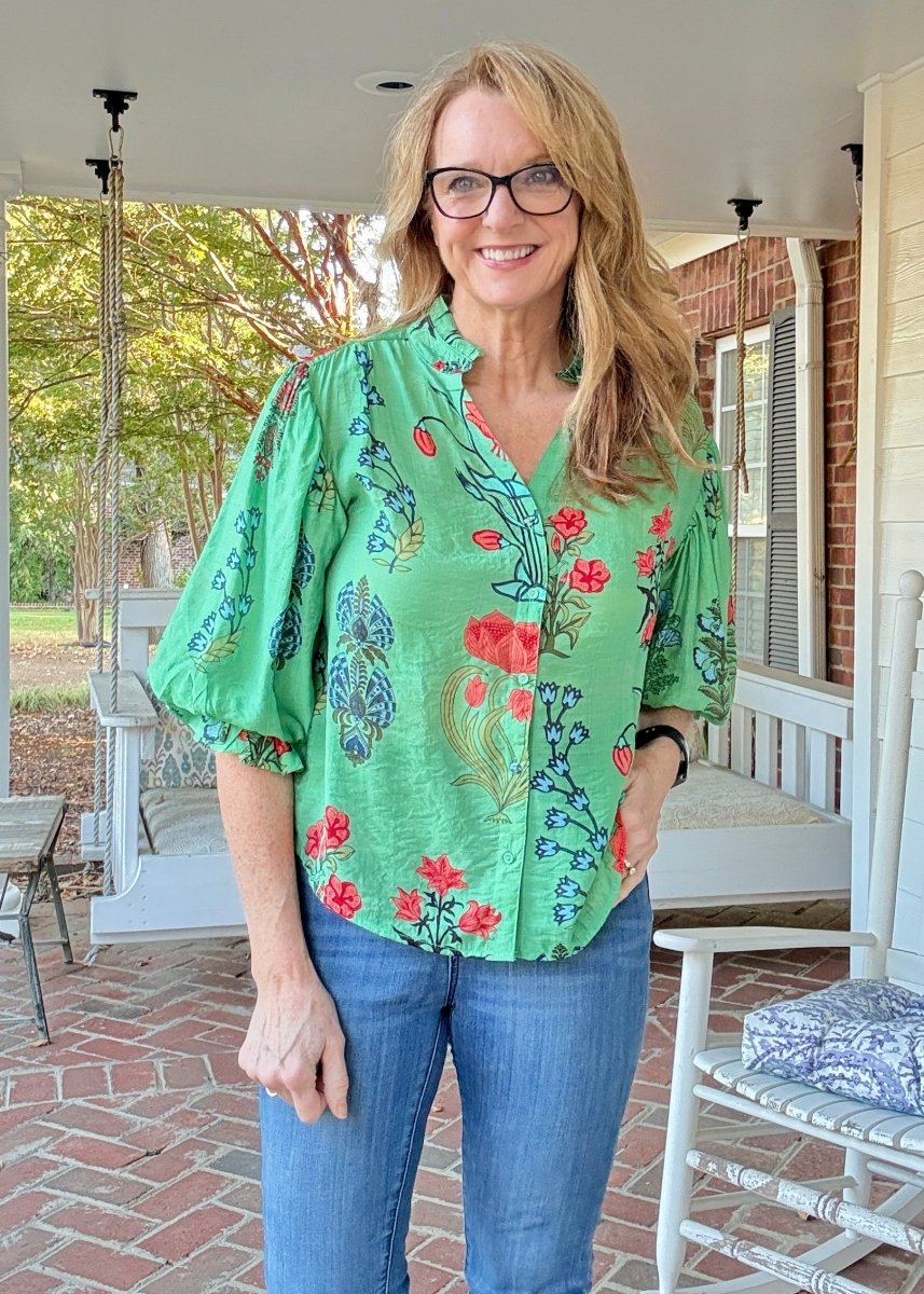 Front Row Buttons Top - Green - Floral Top - Jimberly's Boutique - Olive Branch - Mississippi