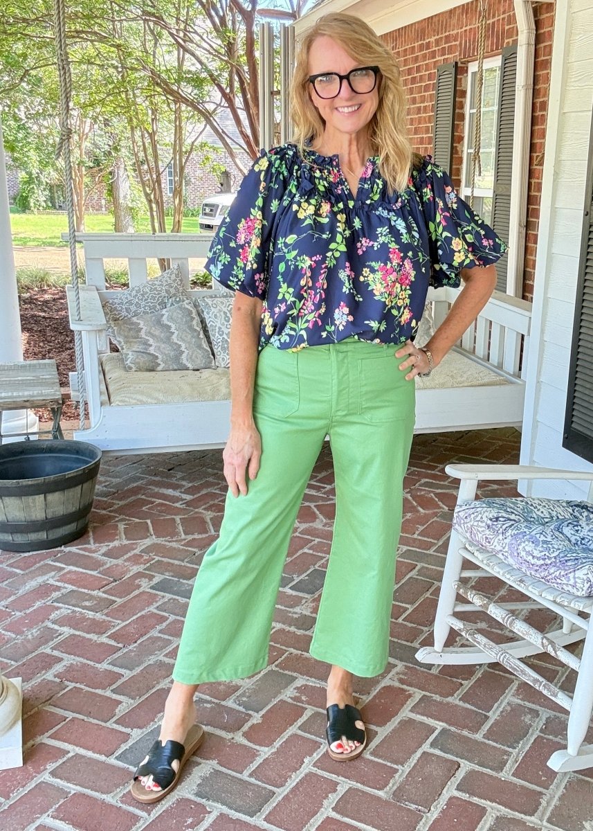 Gigio Cropped Pants - Apple Green - Casual Pants - Jimberly's Boutique - Olive Branch - Mississippi