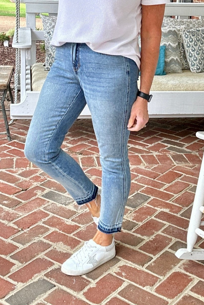Judy Blue | Mid Rise | Rigid Magic | Boyfriend Denim - Judy Blue Jeans - Jimberly's Boutique - Olive Branch - Mississippi