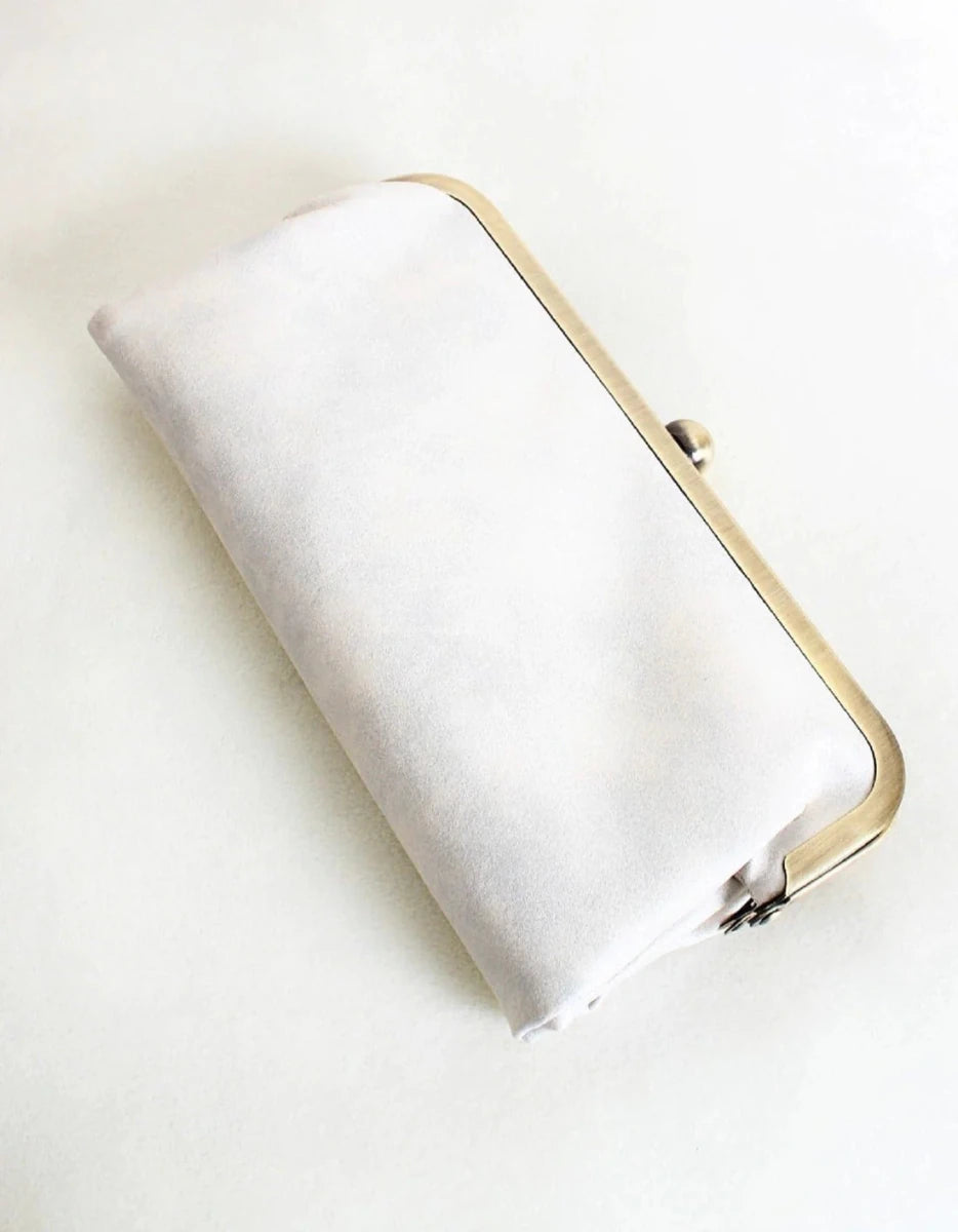 Karen Kiss Lock Clutch Bag/Wallet - Jimberly's Boutique - Olive Branch - Mississippi