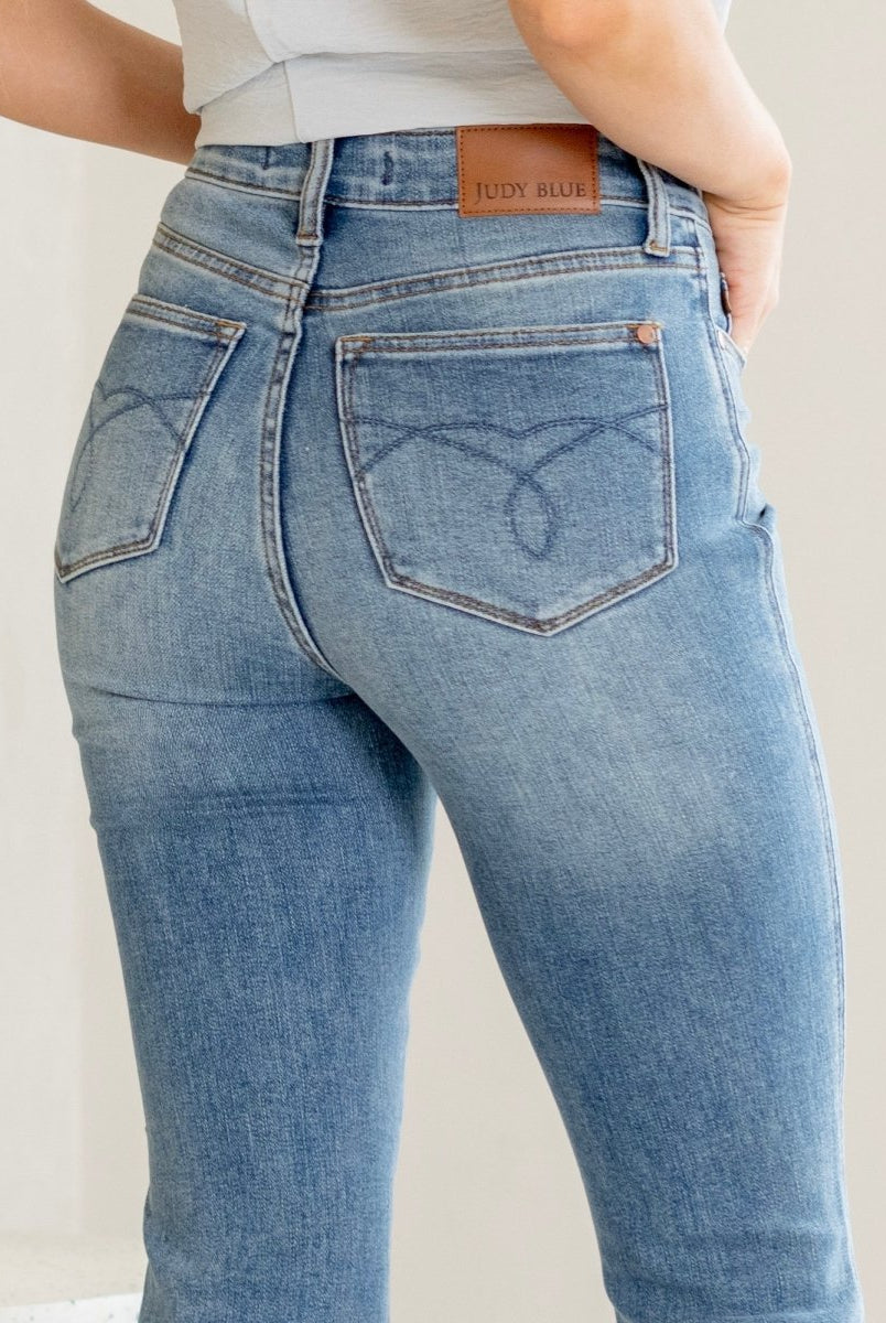 Leigh | Med Wash Short Bootcut | Judy Blue Jeans - jeans - Jimberly's Boutique - Olive Branch - Mississippi