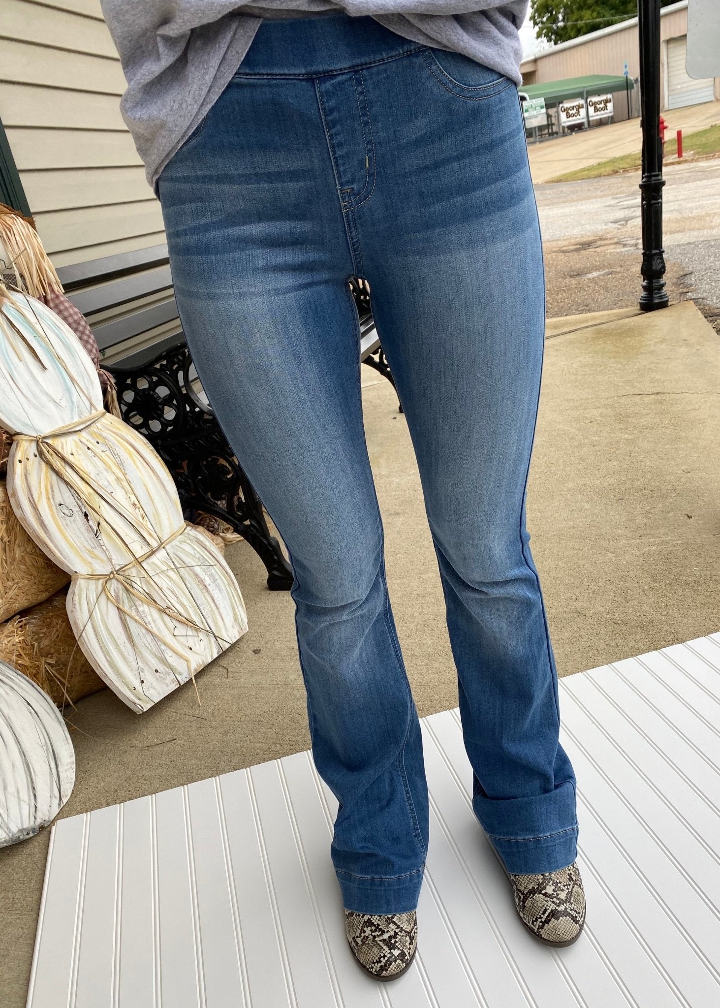 Cello Denim Flare Jeans - Medium Wash - 33" inseam - jeans -Jimberly's Boutique-Olive Branch-Mississippi