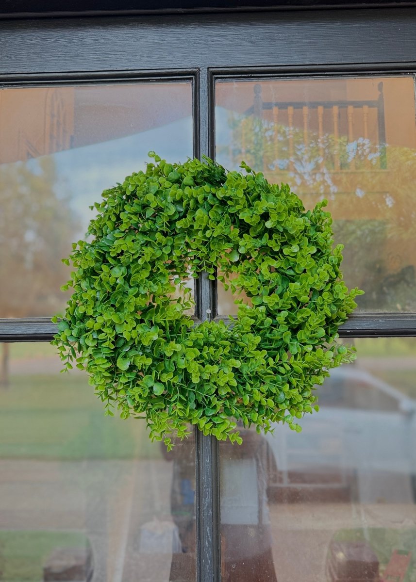 18” Outdoor Boxwood Wreath - Wreath -Jimberly's Boutique-Olive Branch-Mississippi
