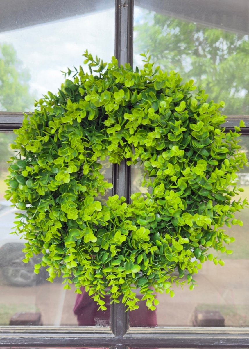 18” Outdoor Boxwood Wreath - Wreath - Jimberly's Boutique - Olive Branch - Mississippi