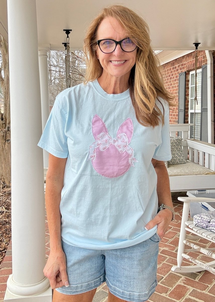 Bunny Bow Applique Comfort Colors SS T-shirt - Appliqué comfort colors tshirt - Jimberly's Boutique - Olive Branch - Mississippi