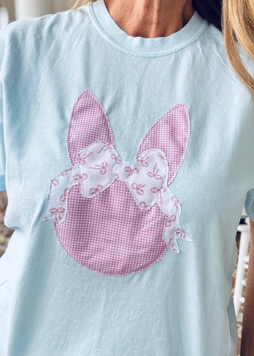 Bunny Bow Applique Comfort Colors SS T-shirt - Appliqué comfort colors tshirt - Jimberly's Boutique - Olive Branch - Mississippi