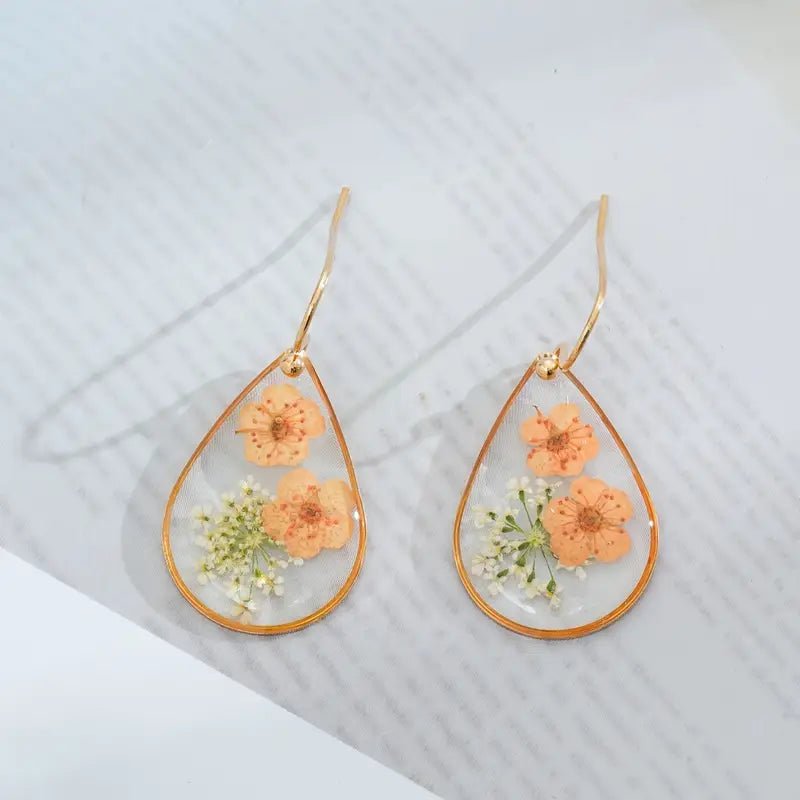 Dried Flower Earrings - Earrings - Jimberly's Boutique - Olive Branch - Mississippi