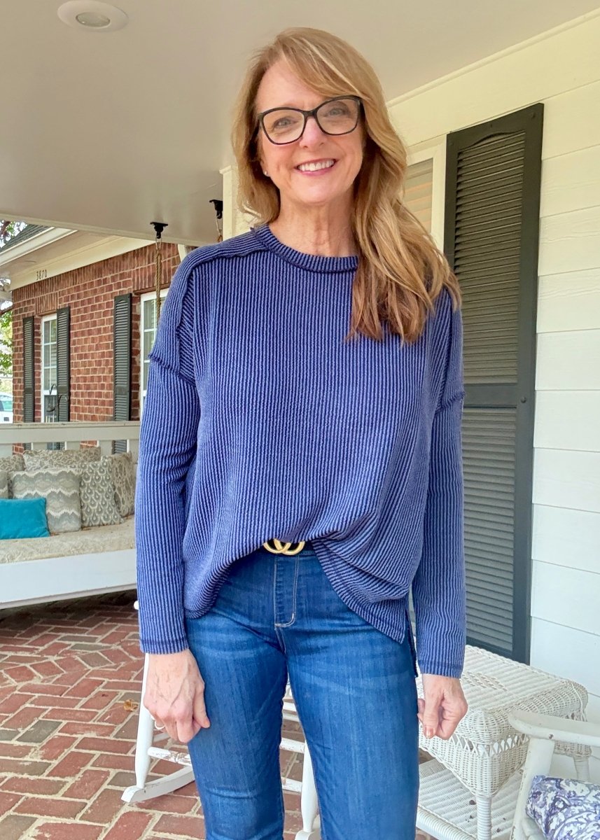 Easy Edge Top - Navy - Casual Top - Jimberly's Boutique - Olive Branch - Mississippi