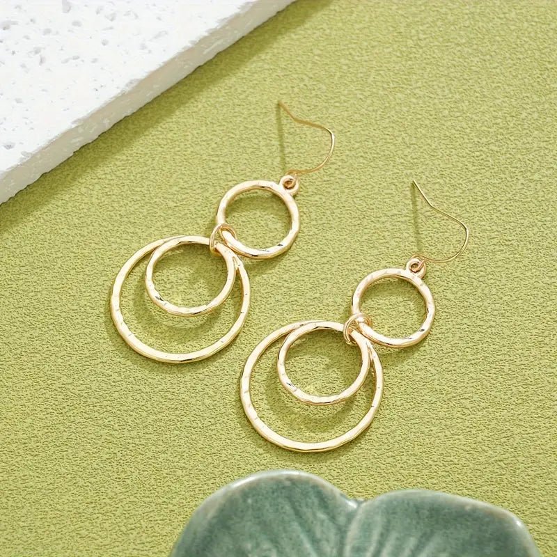 Geometric Triple Circle Earrings - Earrings - Jimberly's Boutique - Olive Branch - Mississippi