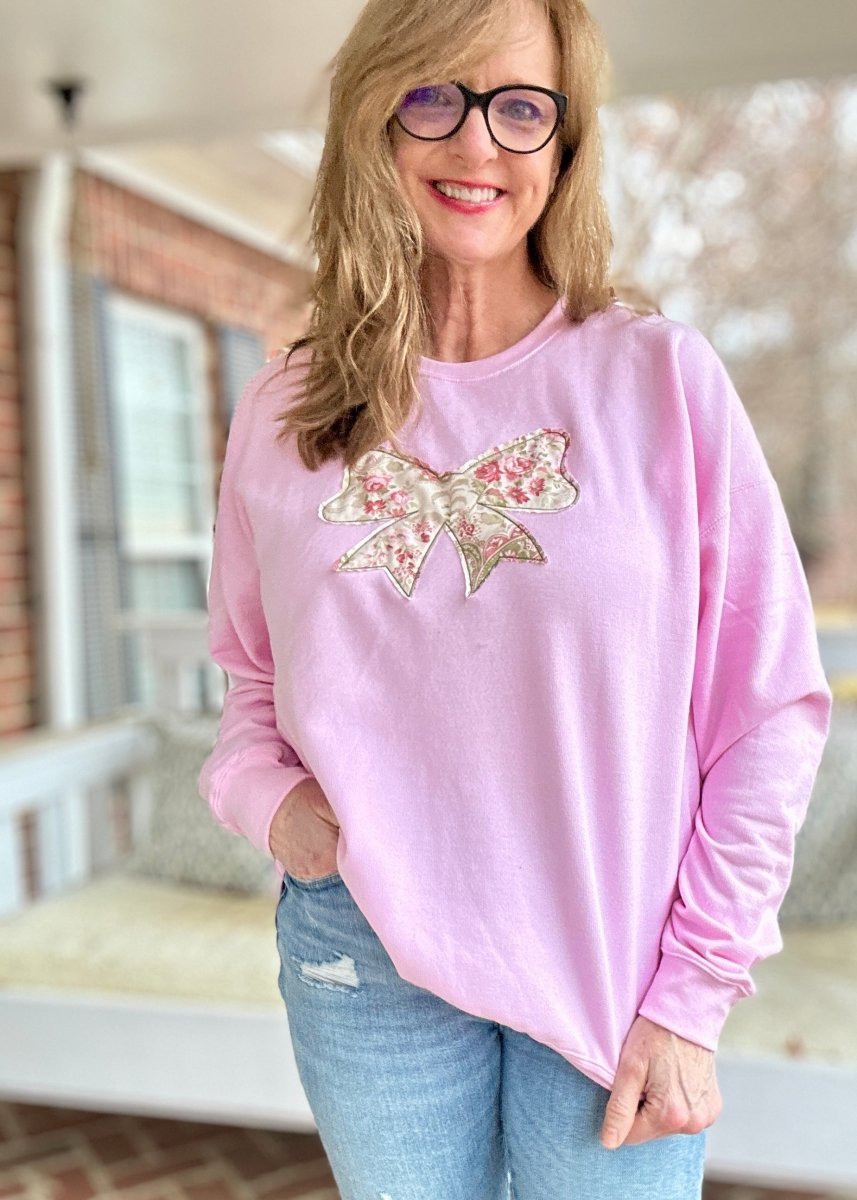 Large Raggy Applique' Bow Sweatshirt - Lt Pink w/ Vintage Fancy - Jimberly's Boutique - Olive Branch - Mississippi
