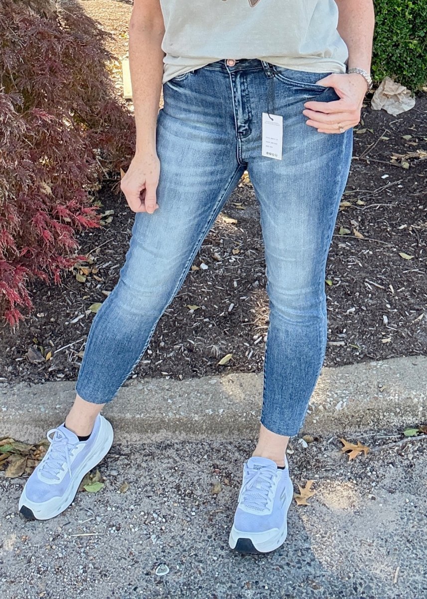 Shaw High - Rise Relaxed | Judy Blue Jeans - Judy Blue Jeans - Jimberly's Boutique - Olive Branch - Mississippi