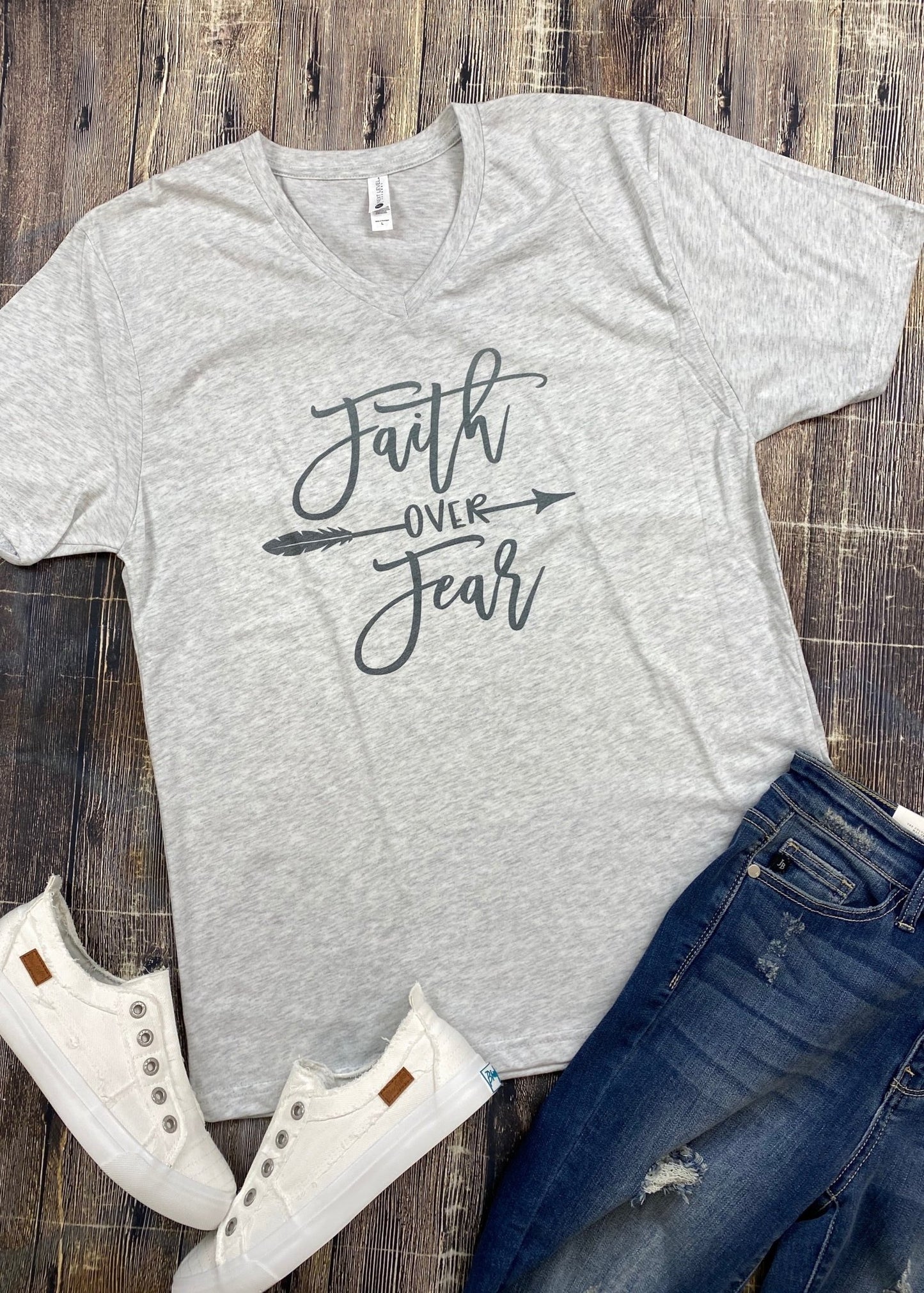 Faith Over Fear Graphic Tee - Jimberly's Boutique