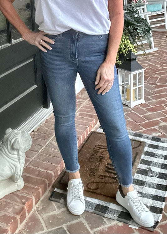 Judy Blue High Waist Tummy Control Fray Hem Skinny Jeans - Judy Blue Skinny Jeans - Jimberly's Boutique