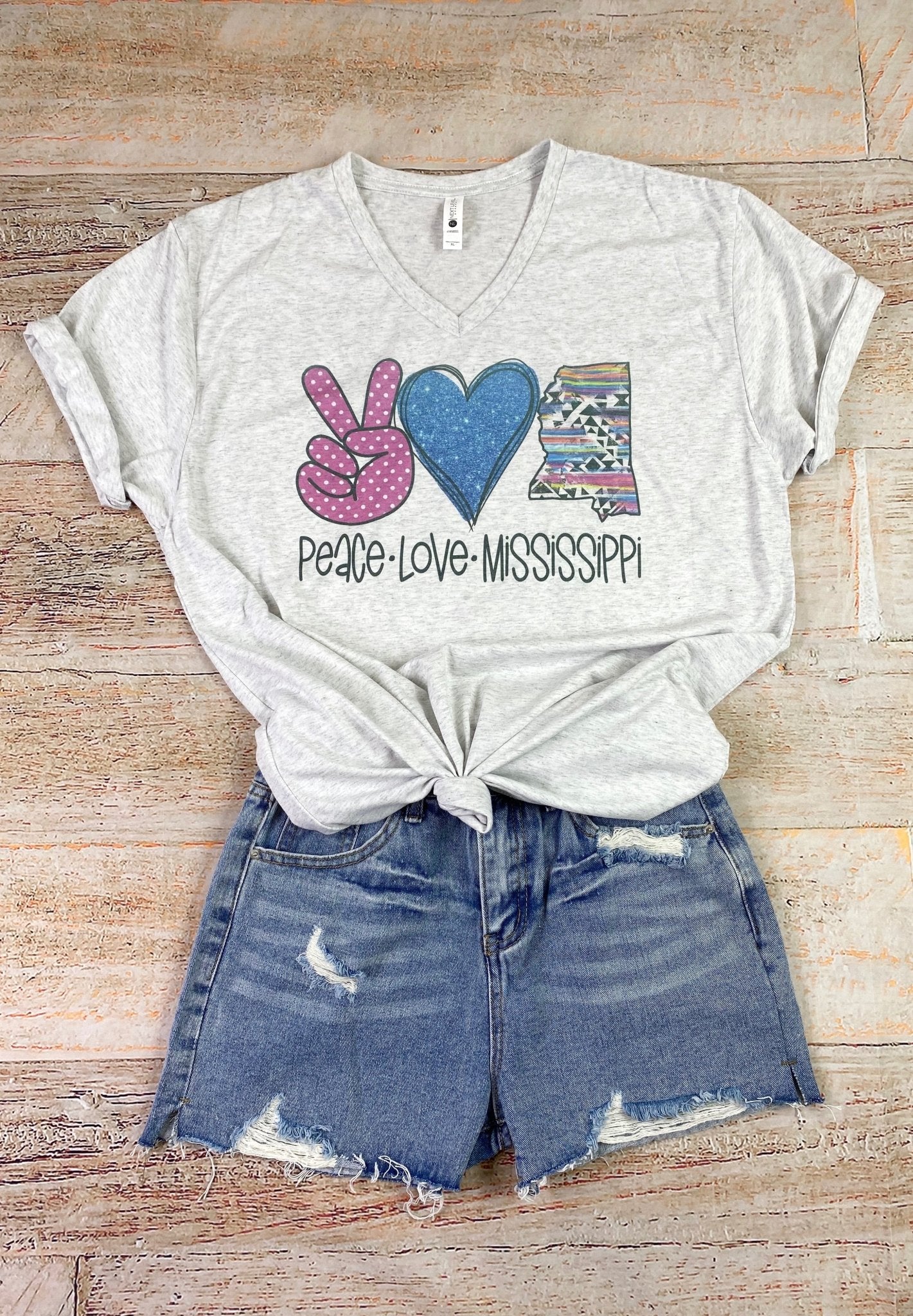 Peace Love Mississippi Graphic Tee - Jimberly's Boutique