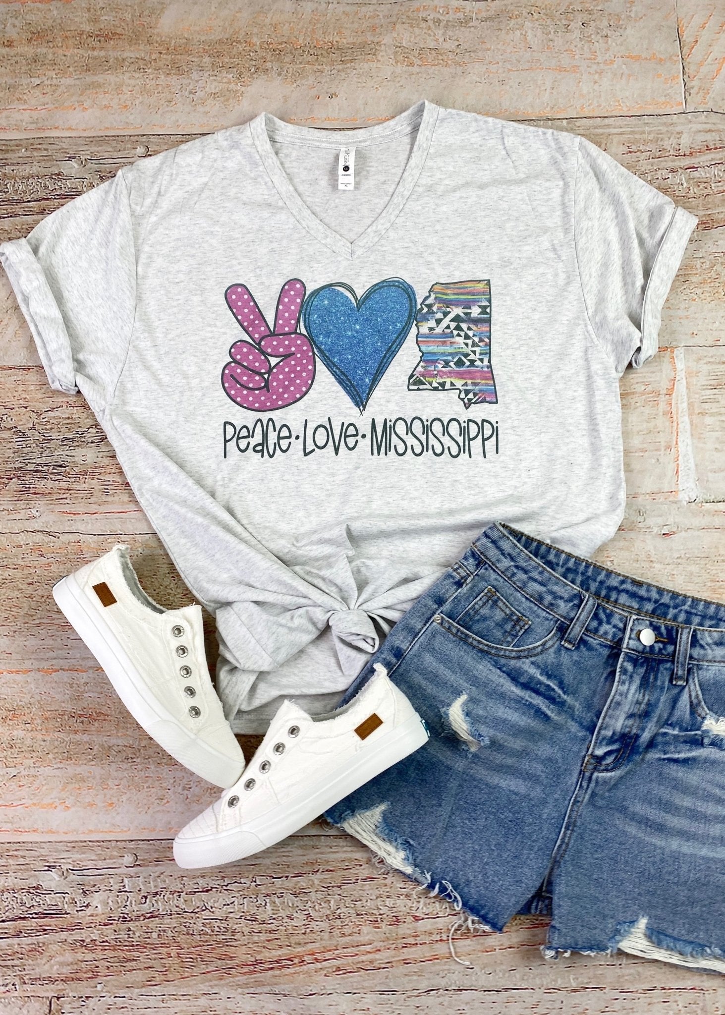 Peace Love Mississippi Graphic Tee - Jimberly's Boutique